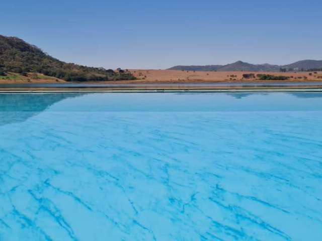 Lindo Rancho para locação temporada ou anual, Cássia Delfinópolis- MG, linda vista, 4 suites, ampla varanda gourmet e piscina, 5.000 m2. Santa Edwiges