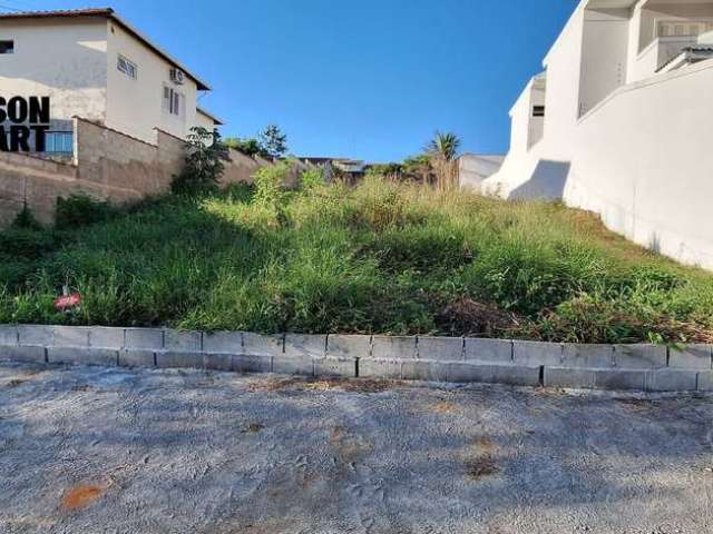 Terreno 540 m2 no Portal das Colinas em Guaratinguetá SP.