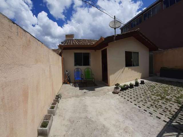 Casa para Venda em Colombo, Guaraituba, 3 dormitórios, 1 suíte, 2 banheiros, 2 vagas