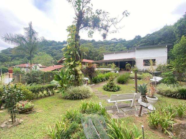 Casa em Condomínio para Venda em Guapimirim, Monte Oliveti, 4 dormitórios, 1 suíte, 3 banheiros, 1 vaga