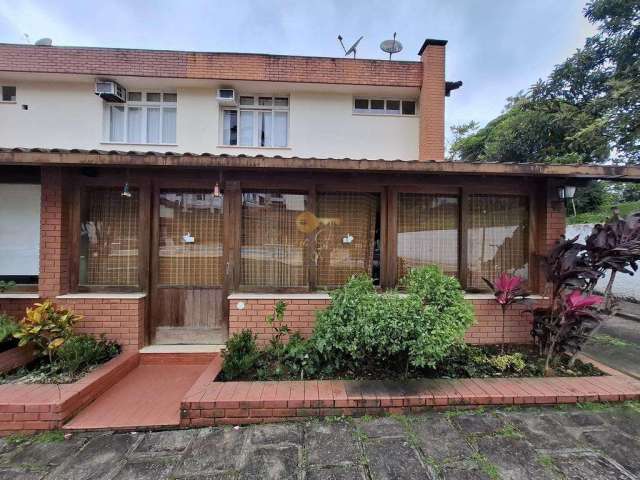 Casa em Condomínio para Venda em Teresópolis, Alto, 3 dormitórios, 2 banheiros, 3 vagas