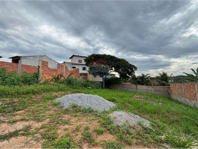 Imperdível! Lote de 455 m² co ótima localização por apenas R$120.000,00!