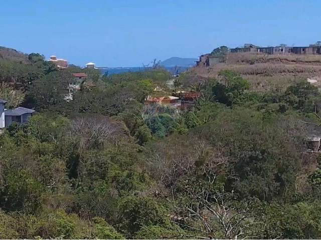 Terreno com RGI à venda em Ferradurinha, Búzios com linda vista parcial ao mar por R$ 350.000