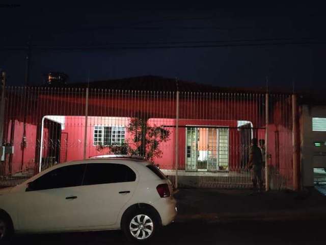 Casa para Venda em Cuiabá, Tijucal, 3 dormitórios, 1 suíte, 2 banheiros, 2 vagas