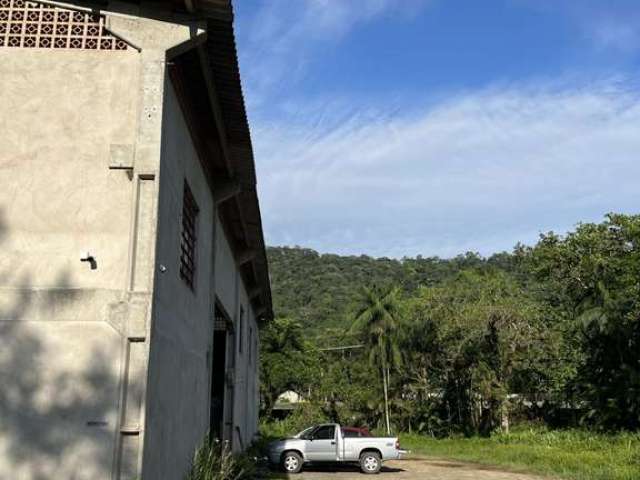 Galpão Industrial à Venda em Pirabeiraba