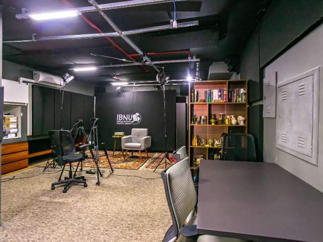 Cj. Comercial/ Sala - Venda - São Paulo , São Paulo Sala/ Studio todo equipado para gravação apenas a 400m da estação Saude a venda!