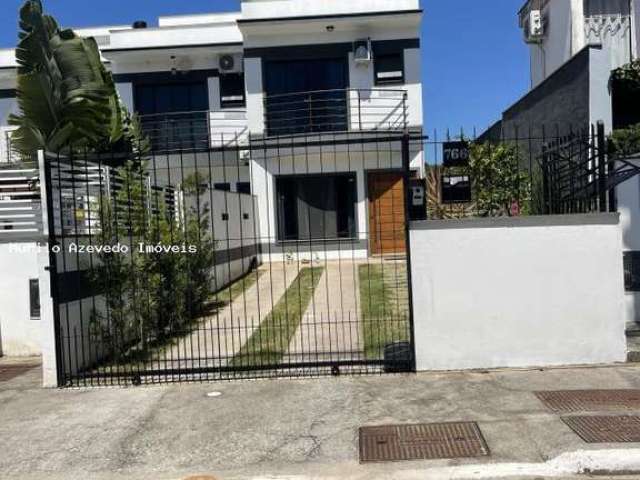 Casa 2 dormitórios para Venda em Florianópolis, São João do Rio Vermelho, 2 dormitórios, 2 suítes, 3 banheiros, 2 vagas