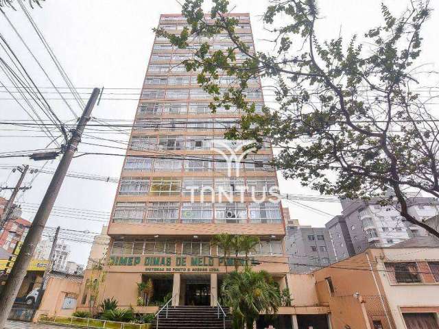 Studio para alugar, por R$ 1.400,00/mês - Centro - Curitiba/PR