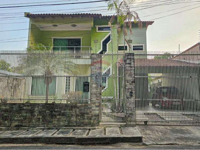 Casa Duplex para venda por R$ 750 mil no Parque 10 de Novembro