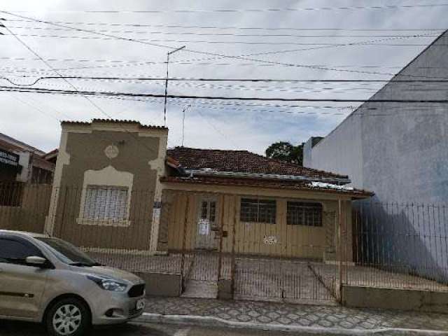 Casa no Centro da Cidade, ideal para clinica ou comércio