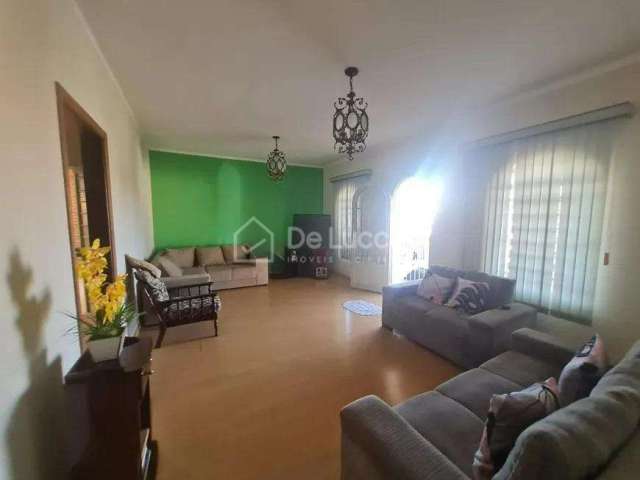 Casa com 3 quartos à venda na Rua Cândido Portinari, 602, Vila Nogueira, Campinas, 274 m2 por R$ 520.000