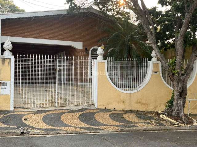 Casa com 3 quartos à venda na Rua Cristóvão Bonini, 1235, Jardim Proença, Campinas, 194 m2 por R$ 690.000