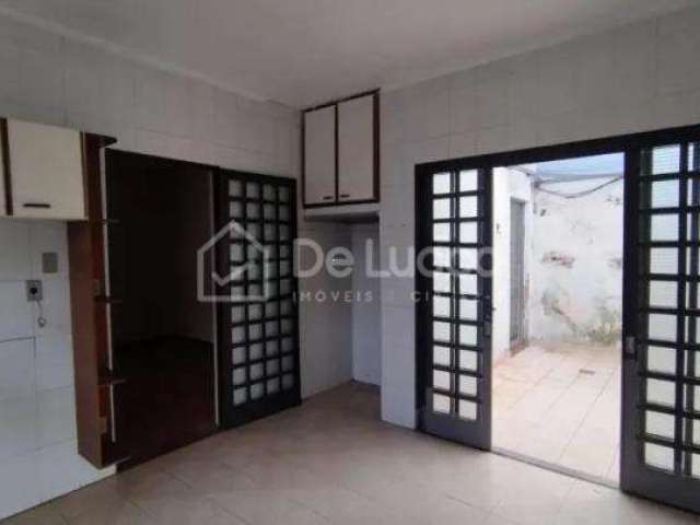 Casa com 3 quartos à venda na Avenida Francisco Perotti, 231, Vila Paraíso, Campinas, 173 m2 por R$ 650.000