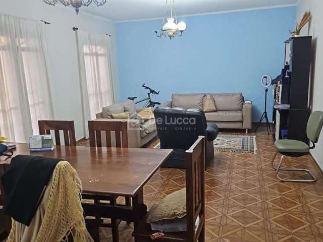 Casa com 3 quartos à venda na Rua Hermano Ribeiro da Silva, 28, Jardim Eulina, Campinas, 180 m2 por R$ 700.000