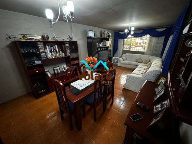 Casa com excelente localização na Vila São Francisco.