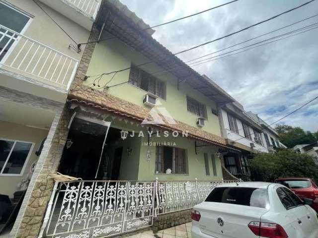 Casa em condomínio fechado com 4 quartos à venda na Rua Engenheiro Gama Lobo, Vila Isabel, Rio de Janeiro, 200 m2 por R$ 800.000