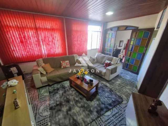 Casa com 3 quartos à venda na Rua Mupia, Irajá, Rio de Janeiro, 130 m2 por R$ 320.000