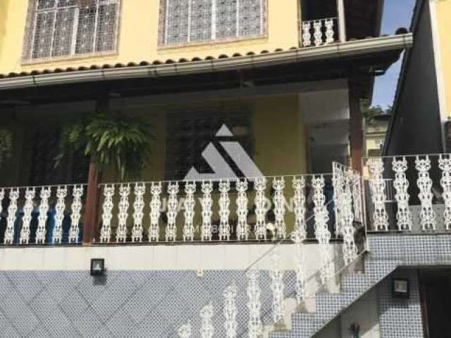 Casa com 3 quartos à venda na Rua Ferreira Chaves, Penha Circular, Rio de Janeiro, 132 m2 por R$ 350.000