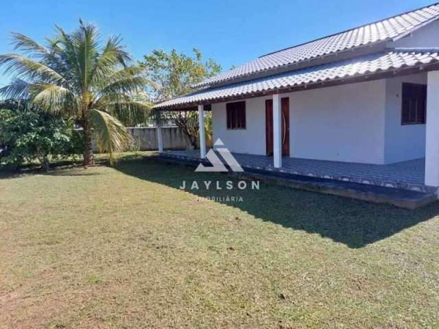 Casa com 2 quartos à venda na Rua Igarapeaçu, Praia Seca, Araruama, 82 m2 por R$ 270.000