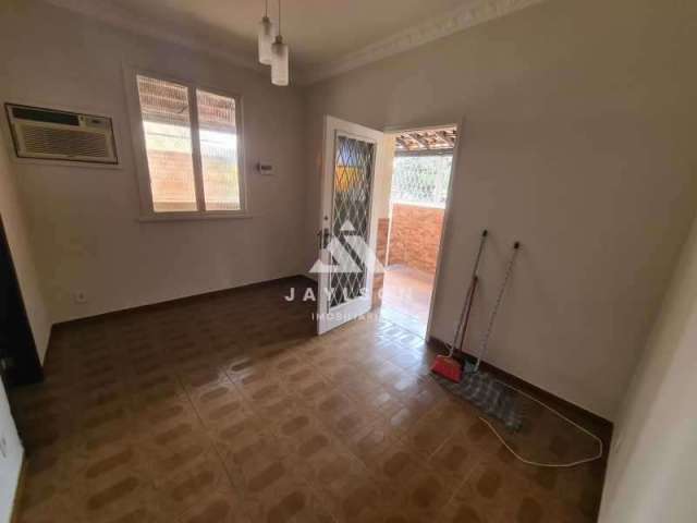 Apartamento com 2 quartos à venda na Rua Carvalho Moutinho, Ramos, Rio de Janeiro, 64 m2 por R$ 270.000