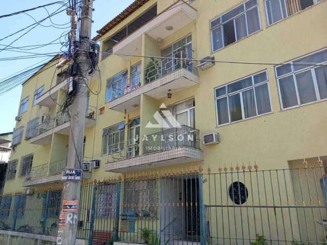 Apartamento com 2 quartos à venda na Rua Comandante Aristides Garnier, Penha Circular, Rio de Janeiro, 64 m2 por R$ 120.000