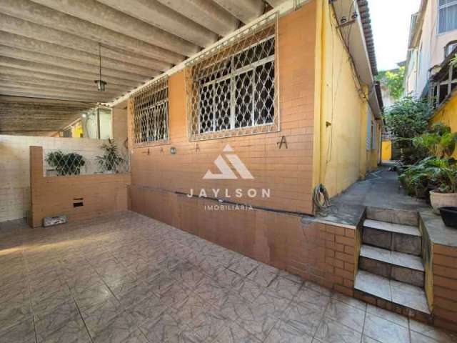 Casa com 3 quartos à venda na Rua Enéas Martins, Guadalupe, Rio de Janeiro, 116 m2 por R$ 360.000