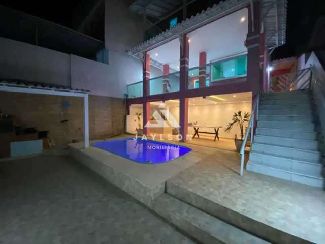 Casa com 3 quartos à venda na Rua Gilberto Fernandes, Guadalupe, Rio de Janeiro, 350 m2 por R$ 640.000