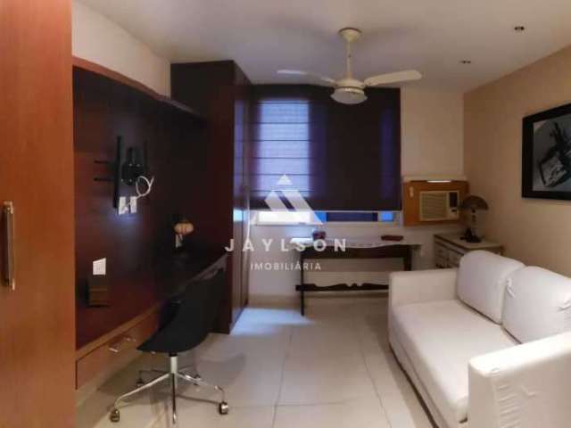 Apartamento com 4 quartos à venda na Rua Macedo Sobrinho, Humaitá, Rio de Janeiro, 146 m2 por R$ 1.900.000