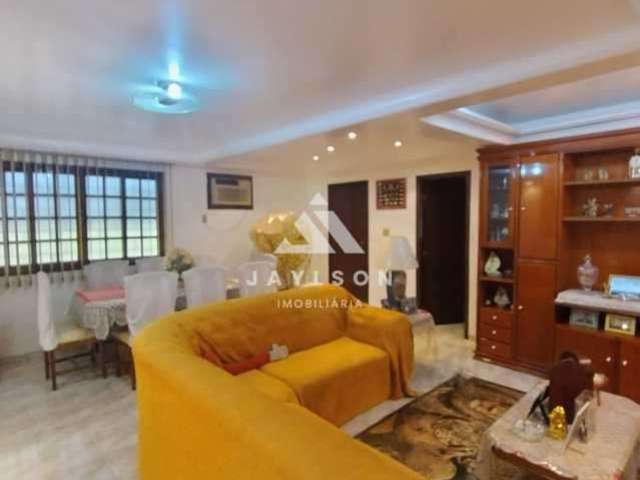 Casa com 3 quartos à venda na Rua Tiboim, Penha Circular, Rio de Janeiro, 193 m2 por R$ 600.000