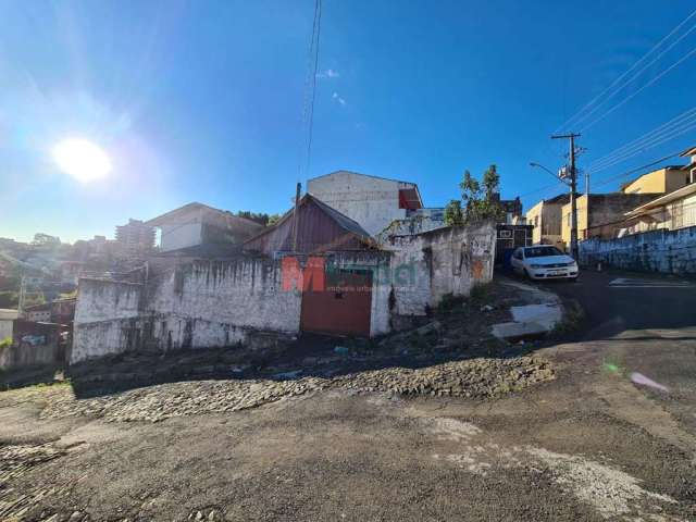 Terreno de esquina à Venda no Centro