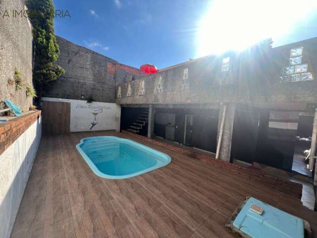 Locação: Casa com piscina, área total 250m2, no Taboão, São Bernardo do Campo. R$4.000,00