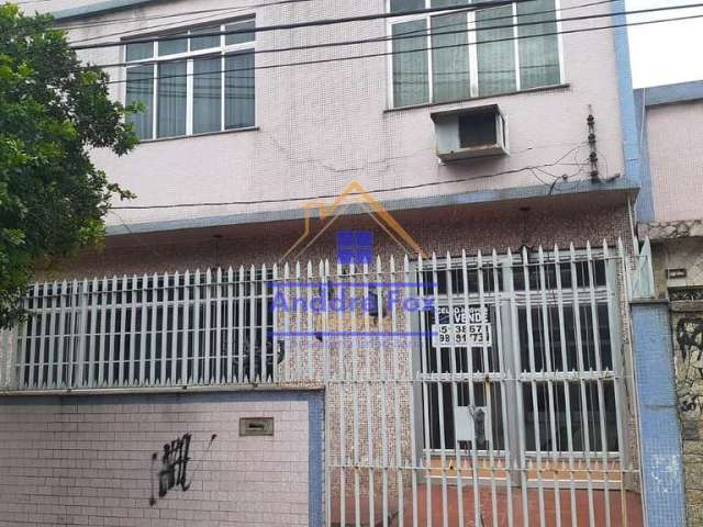 Casa Com Quatro Dormitórios , Piscina e Sauna R$750.000  à venda, Vista Alegre, Rio de Janeiro, RJ