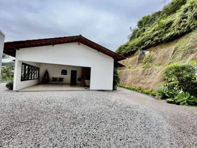 Casa com 2 quartos à venda no Águas Claras, Brusque , 180 m2 por R$ 1.100.000