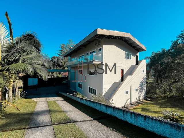 Casa com 6 quartos à venda no Dom Joaquim, Brusque , 903 m2 por R$ 2.700.000