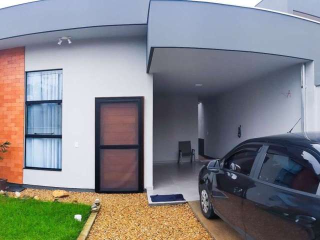 Casa com 3 quartos à venda no Dom Joaquim, Brusque  por R$ 560.000