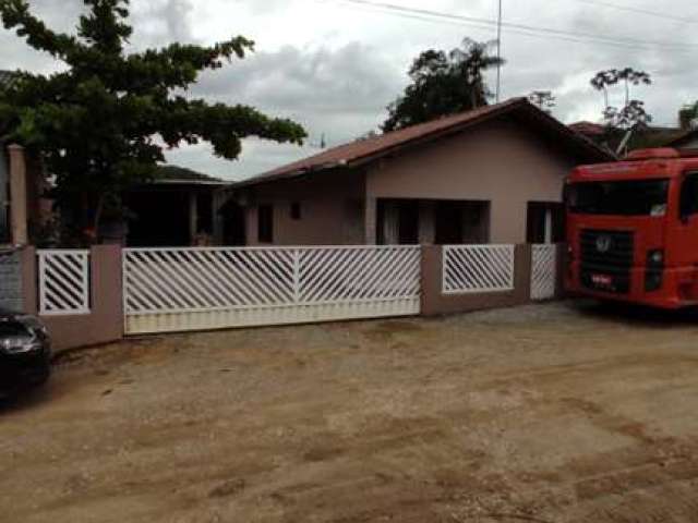 Casa com 3 quartos à venda no Limoeiro, Brusque , 80 m2 por R$ 480.000