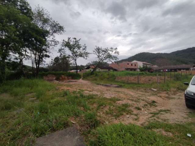 Terreno à venda no Limeira Baixa, Brusque , 282 m2 por R$ 150.000