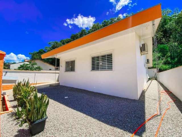 Casa com 2 quartos à venda no São Pedro, Brusque , 118 m2 por R$ 585.000