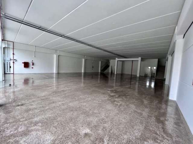 Ponto comercial com 2 salas para alugar no Santa Terezinha, Brusque  por R$ 35.000