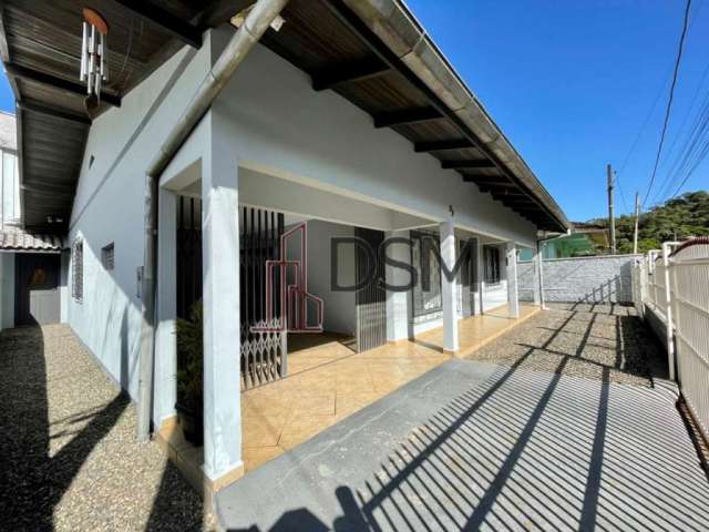 Casa com 4 quartos à venda no Águas Claras, Brusque  por R$ 450.000