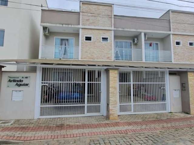 Casa com 2 quartos à venda no Santa Rita, Brusque  por R$ 530.000