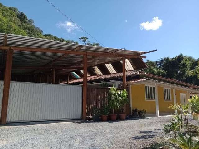 Casa com 6 quartos à venda no Cedrinho, Brusque , 300 m2 por R$ 550.000