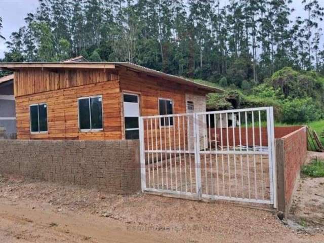 Casa com 2 quartos à venda no Moura, Canelinha  por R$ 130.000