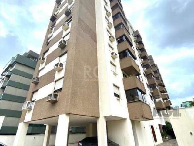 Lindo apartamento 2 dormitórios, cozinha com armários, área de serviço, living com sacada, banheiro social e os 2 dormitórios. Prédio com dois elevadores, portaria 24 horas, infraestrutura com piscina