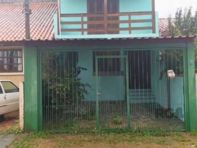 Casa sobrado composta de 2 dormitórios , living dois ambientes,duas sacada,  copa cozinha ampla,  2 banheiros sociais ,  lavabo, área de serviço, garagem coberta e nos fundos uma edicula com churrasqu