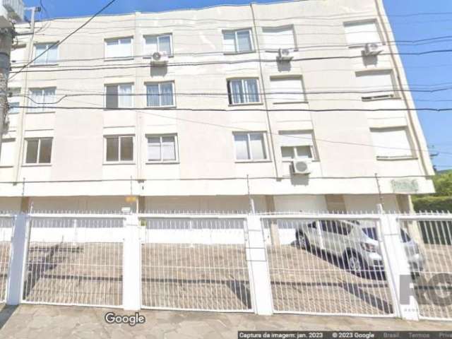 Vende-se excelente apartamento,  funcional, apresentando uma suíte em seus 34 m² privativos. Estrategicamente localizado no bairro Praia de Belas, ressalta-se pela sua imediata proximidade ao Parque M