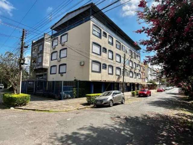 Vende ótimo apto de 02 dormitórios, sala, cozinha, banheiro, área de serviço e vaga de garagem. &lt;BR&gt;Boa localização. Perto do Viaduto Obirici e Carrefour.&lt;BR&gt;Prédio com salão de festas, ch