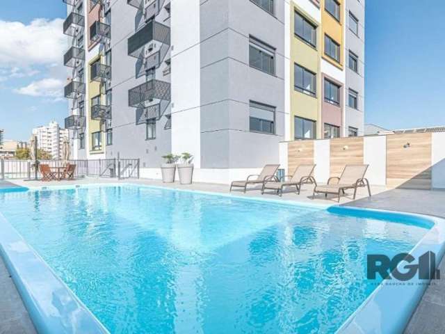 Impecável apartamento NOVO, semi mobiliado no bairro Santana! São 81,47m² privativos distribuídos em living para dois ambientes, 3 dormitórios sendo 1 suíte, banheiro social, cozinha com churrasqueira