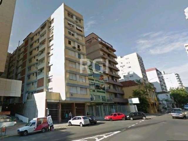 Excelente apartamento de 1 dormitório,  com ótima localização, ao lado da Santa Casa, próximo de todos os recursos, com living,  banho social, cozinha, aberturas em perfeito estado, pronto para morar,