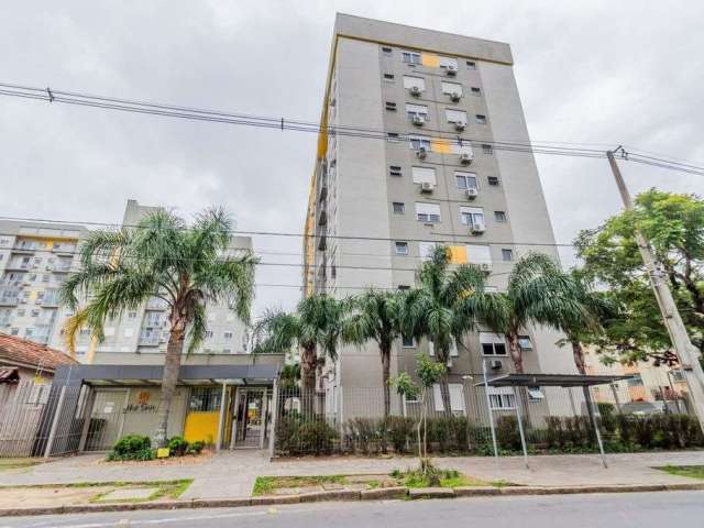 Ótimo apartamento de 3 dormitórios no bairro Tristeza! São 69m² de área privativa distribuídos em living para dois ambientes, sacada, 3 dormitórios sendo 1 suíte, banheiro social, cozinha americana, á